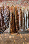 Lana Grossa DECKE IM LOCHRAUTEN-ZOPFMUSTER Alta Moda Alpaca