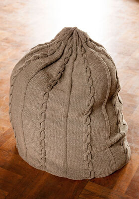 SITZSACK MIT ZOPF- UND RIPPENSTREIFEN Mille II von Lana Grossa