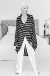 Lana Grossa PONCHO IN STREIFEN Brigitte No. 2 & Silkhair & Mia
