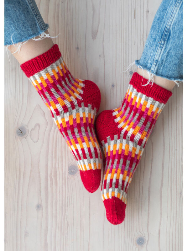 FILATI Studio SOCKEN Meilenweit 50g Cashmere