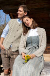 Lana Grossa RAGLANJACKE IM BLÜTENNOPPENMUSTER Cool Wool Big