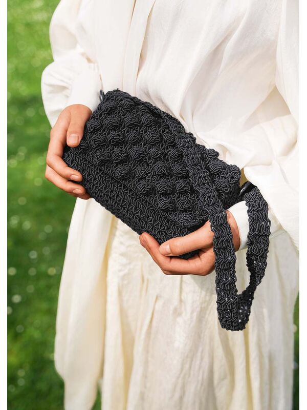 Lana Grossa HANDTASCHE MIT NOPPENDECKEL The Core