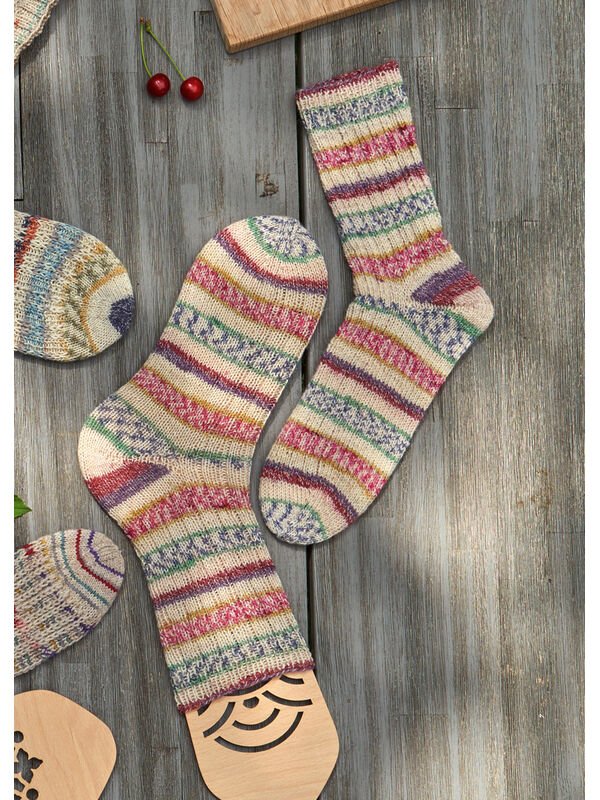Lana Grossa SOCKEN Meilenweit 100g Neve