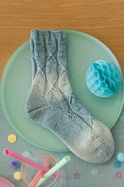 MEILENWEIT Socktober No. 9 von Lana Grossa