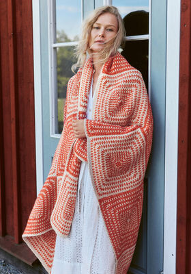 DECKE IN QUADRATEN IM FESTE-MASCHEN-MUSTER Natural Alpaca Pelo von Lana Grossa