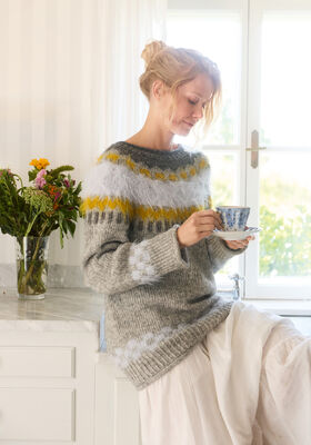 RUNDPASSENPULLI MIT JACQUARDMUSTER Natural Alpaca Pelo & Basta von Lana Grossa