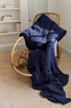 Lana Grossa DECKE MIT PERLMUSTERBLENDEN UND ZOPFMUSTER Alta Moda Alpaca & Natural Superkid Tweed