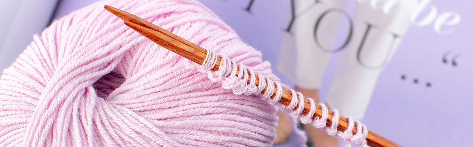 HOCHWERTIGE QUALITÄT & KREATIVES STRICKDESIGN Modellpakete<br>Damen | Mützen & Co