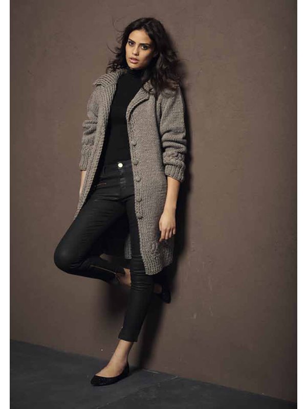 Lana Grossa MANTEL MIT REVERSKRAGEN Mille II