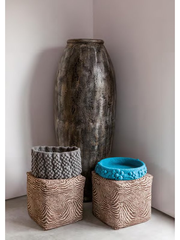 Lana Grossa SCHALE MIT BLÜTENDEKOR Feltro