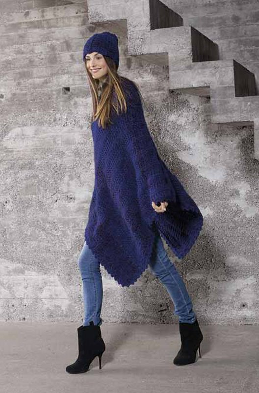 Poncho LEI color von Lana Grossa
