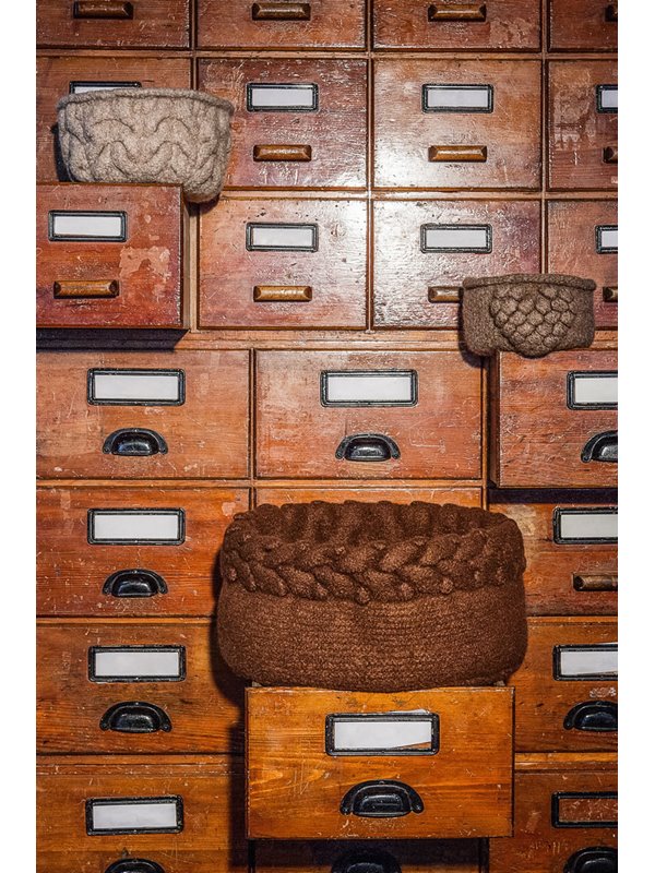 Lana Grossa SCHALE MIT ZOPF-NOPPENRAND Feltro