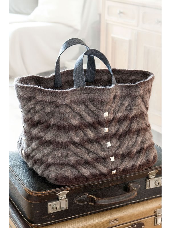 TASCHE MIT ZOPFMUSTER UND GLATT RECHTS Feltro Degradé von Lana Grossa