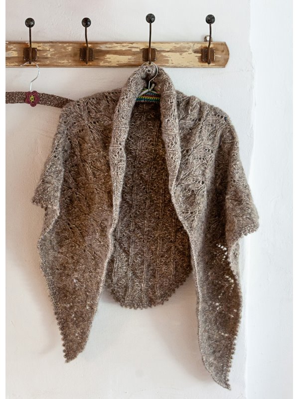 SCHULTERTUCH IM RAUTENAJOURMUSTER Garzato Fleece von Lana Grossa