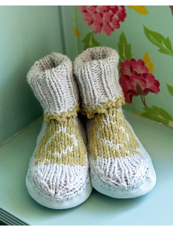 HÜTTENSCHUHE MIT STICKEREI Alta Moda Superbaby von Lana Grossa