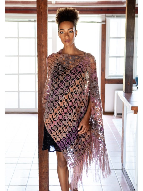 PONCHO IM STRUKTURLOCHMUSTER Silkhair Print/Lace Seta Degradé von Lana Grossa