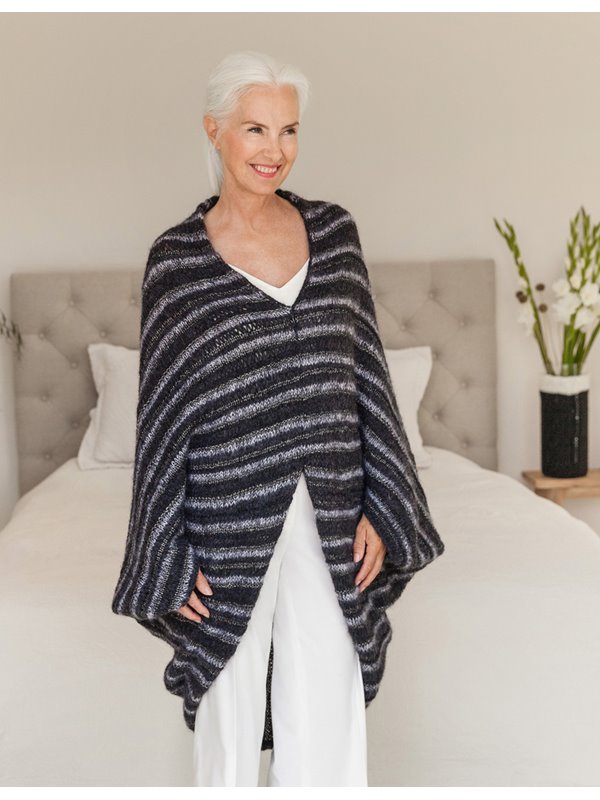 PONCHO IN STREIFEN Brigitte No. 2 & Silkhair & Mia von Lana Grossa