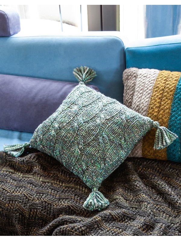 Lana Grossa KISSENHÜLLE IM ZOPFMUSTER Lala Berlin Chunky