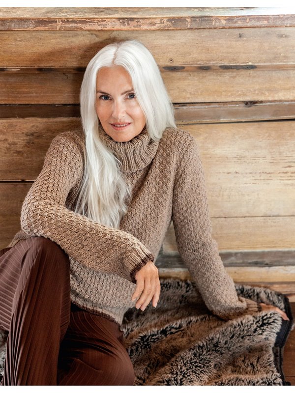 ROLLKRAGENPULLI IM STRUKTURMUSTER Mary's Tweed von Lana Grossa