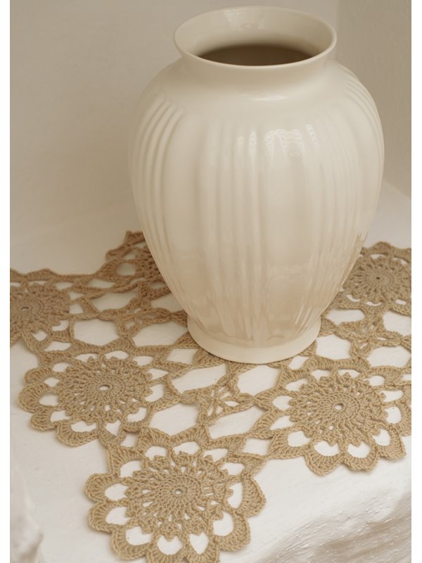 SPITZENDECKCHEN AUS MOTIVEN Merino Superiore von Lana Grossa