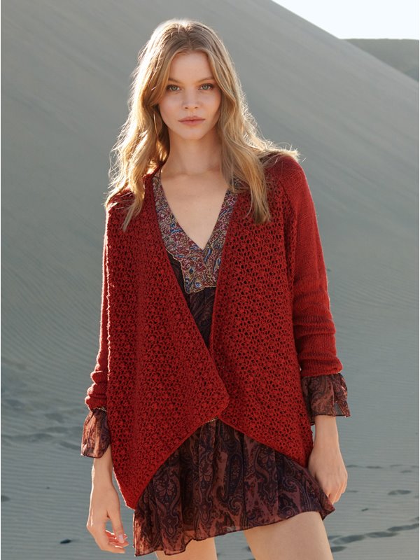 ZIPFELJACKE MIT GESTRICKTEN ÄRMELN Linarte von Lana Grossa