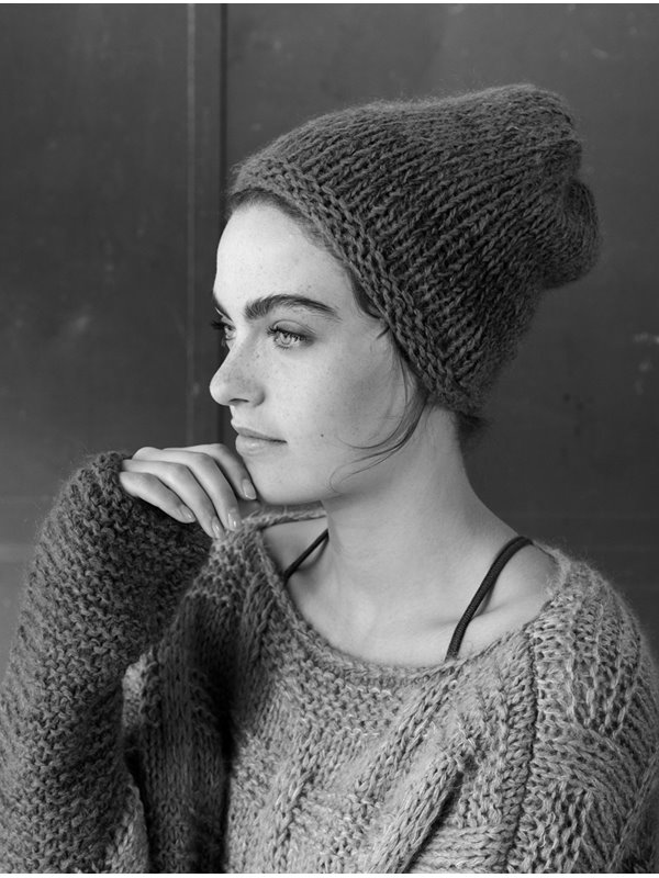 MÜTZE GLATT RECHTS Benessere/Silkhair Print von Lana Grossa