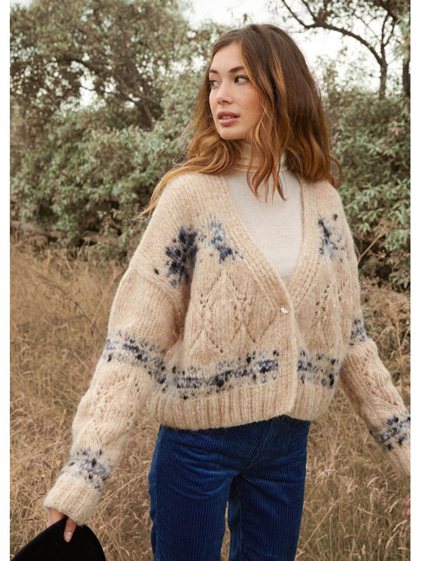 JACKE MIT JACQUARD- UND AJOURMUSTERBORDÜREN Alpaca Moda & Lala Berlin Brushy von Lana Grossa