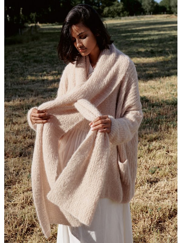 SCHAL MIT HEBEMASCHENMUSTER Setasuri Big von Lana Grossa