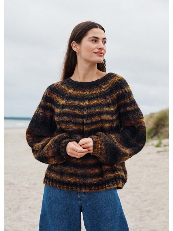 PULLOVER GLATT LINKS MIT ZOPFSTREIFEN UND RUNDPASSE Picasso von Lana Grossa