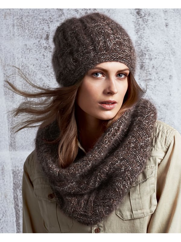 MÜTZE IM FLECHT-RIPPENMUSTER Silkhair von Lana Grossa