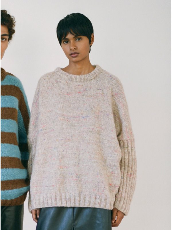 PULLI Lala Berlin Lovely Fine Tweed von Lana Grossa
