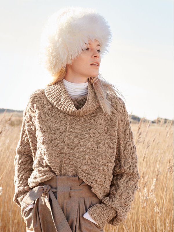 PONCHOPULLI IM RIPPENZOPFMUSTER Smokey von Lana Grossa