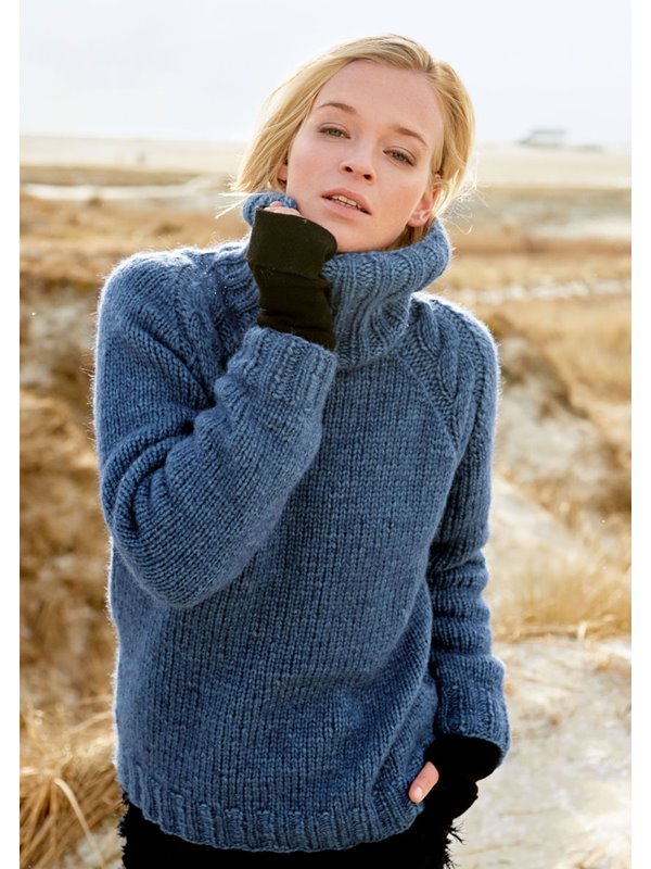 PULLI MIT RAGLANZÖPFEN Insieme von Lana Grossa