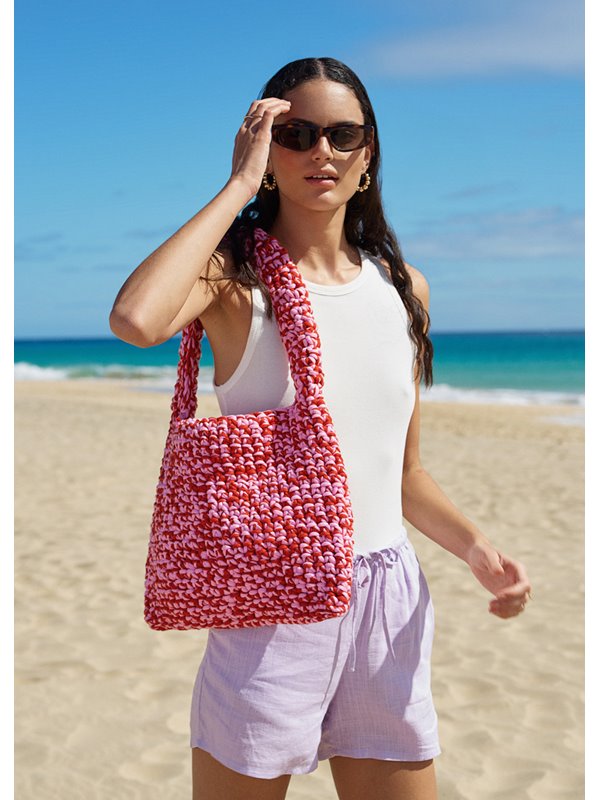 TASCHE IN FESTEN MASCHEN The Tube von Lana Grossa