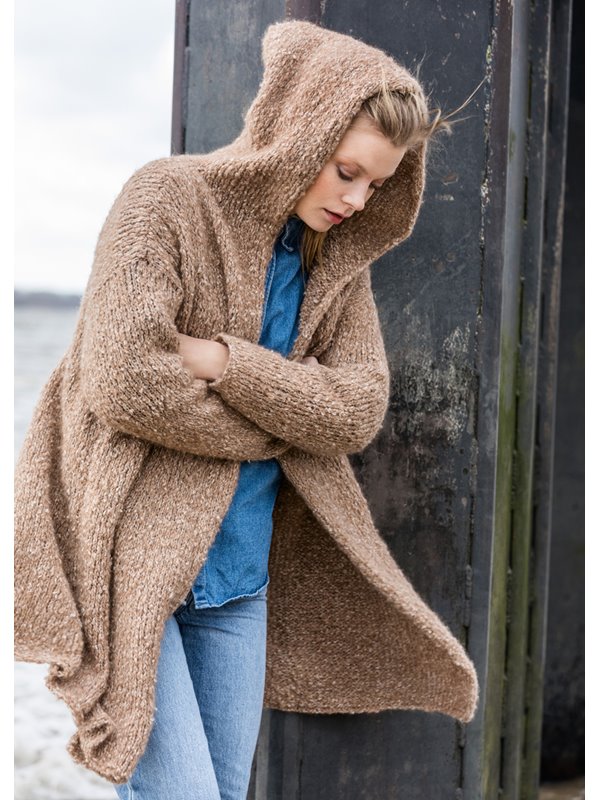 KAPUZENMANTEL GLATT RECHTS Lala Berlin Harmony von Lana Grossa