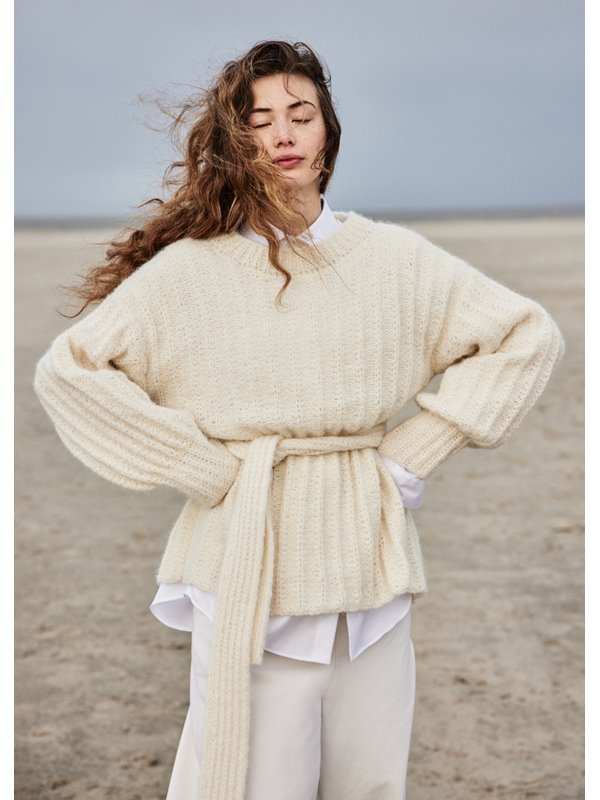 Lana Grossa PULLOVER MIT RÜCKENSCHLITZ UND GÜRTEL Alpaca Moda