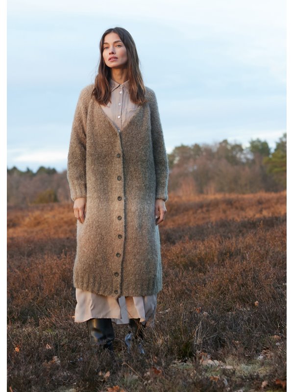 Lana Grossa RAGLAN-MANTEL Avio