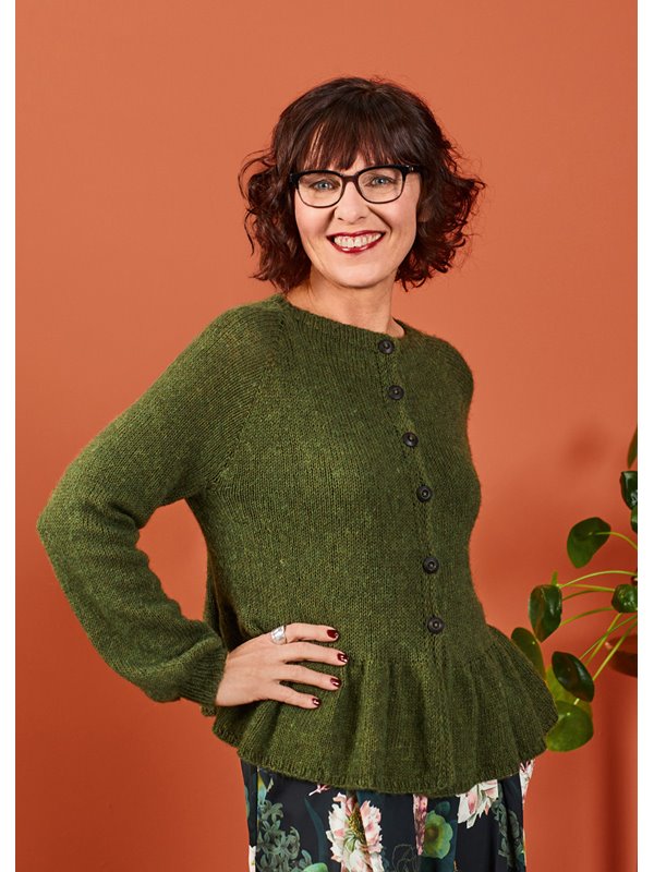 CARDIGAN KATE MIT RÜSCHE Ecopuno von Lana Grossa