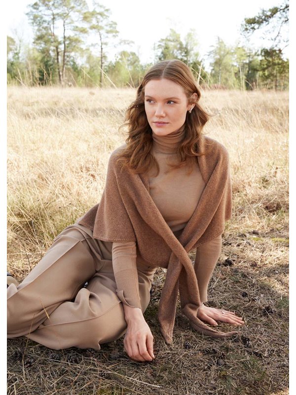 DREIECKSTUCH MIT SCHLAUFE Cashmere 16 Fine von Lana Grossa