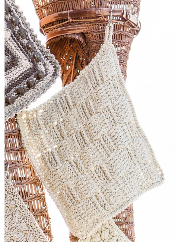 TOPFLAPPEN IM RELIEF-SCHACHBRETTMUSTER Star von Lana Grossa