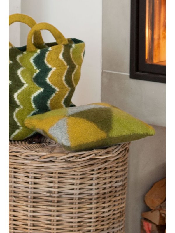 KUSCHELKISSEN MIT ZWEI SEITEN Feltro von Lana Grossa