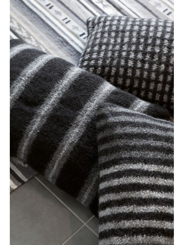 Lana Grossa KLASSISCHES STREIFENKISSEN Feltro